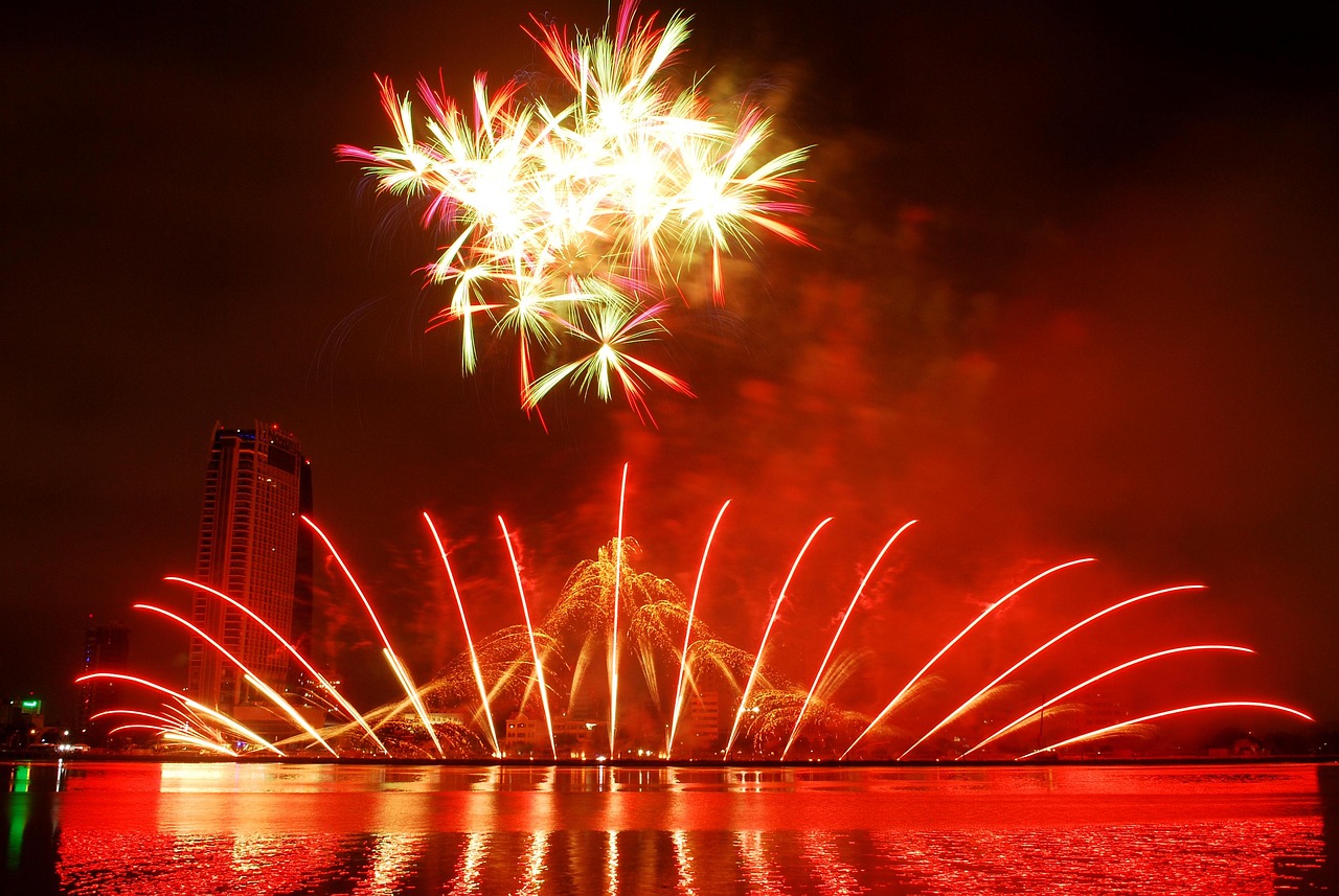 Da Nang International Fireworks Festival 2026 (DIFF): Dates, Tickets & Best Viewing Spots
