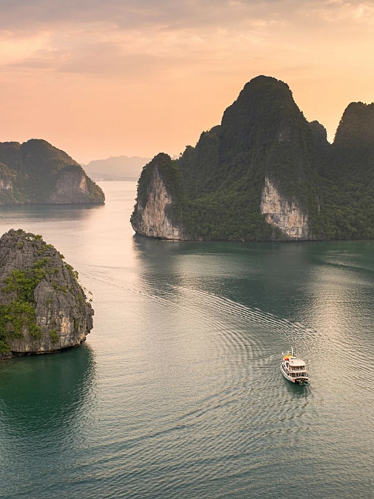 Ha Long Bay